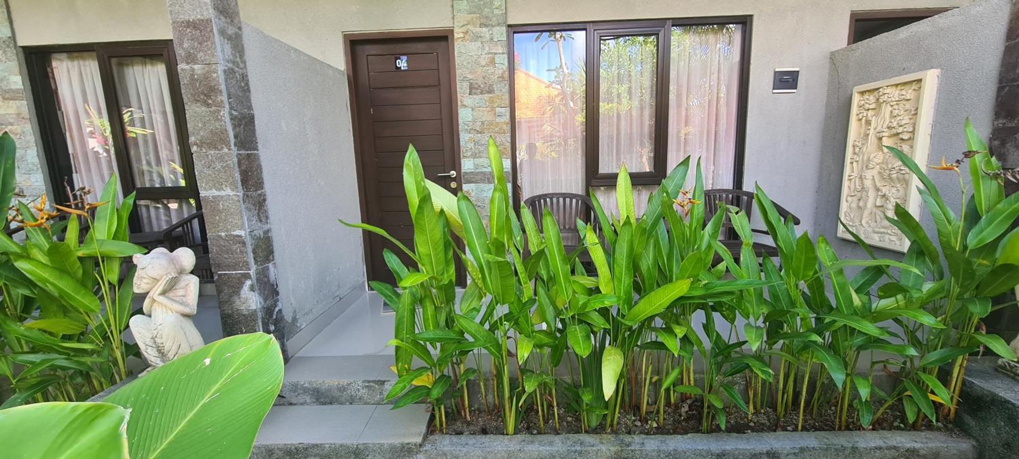 Paranyogan Homestay Uluwatu Exterior foto