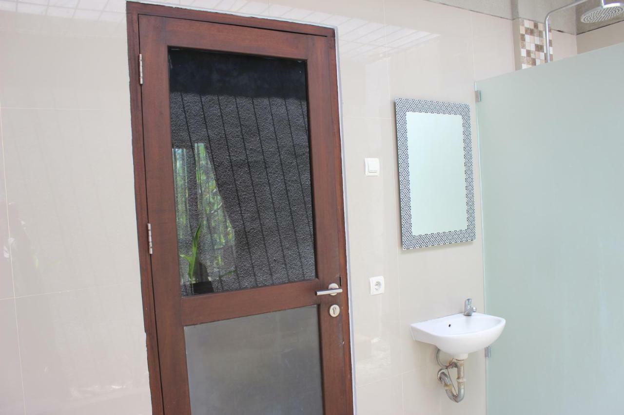 Paranyogan Homestay Uluwatu Exterior foto